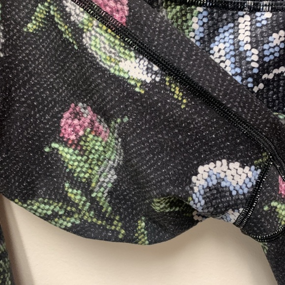 Lululemon high times 7/8 legging - Picture 4 of 13